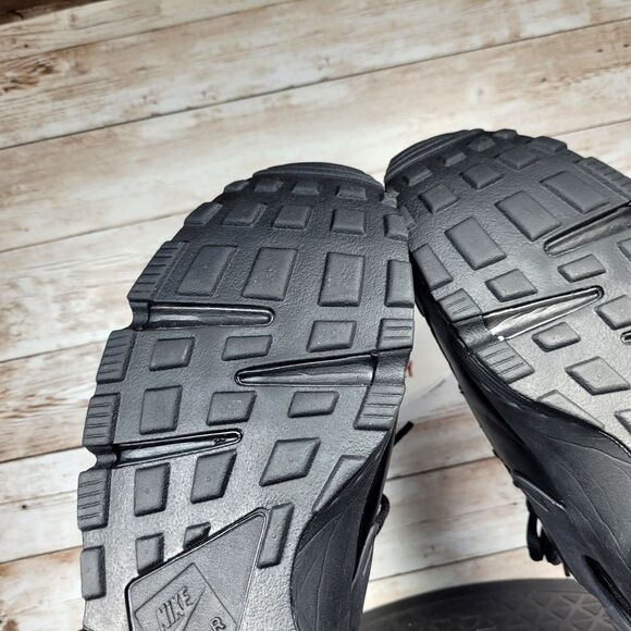 Nike Air Huarache Women's Size 9 Triple Black Athletic Shoes - Picture 9 of 12